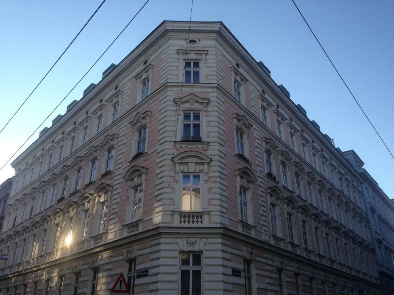 Appartamento Lovely In A Quiet Area Close To The Center Vienna
